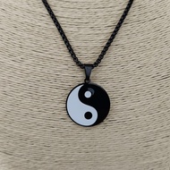 KALUNG LIONTIN TITANIUM PRIA YIN YANG