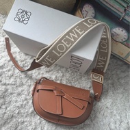 全新Loewe Gate Dual mini馬鞍包 焦糖色寬肩帶