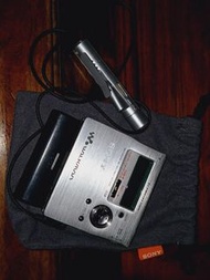SONY MZ-R909 MD WALKMAN 讀碟精神 原裝絨袋及外置電池盒