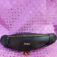 KICKERS LEATHER WAITS /CHEST BAG 5078203