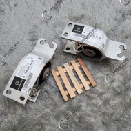 Bushing ARM BOTTOM MERCEDES W117 CLA W246 W156 W176 GLA A200 B200 ORI - LEFT (LEFT)