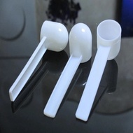 【Quality】 200 Pcs/lot Professional White Plastic 5 Gram 5g Scoops/spoons For Food/milk/washing Powder/medicine Measuring 5.0