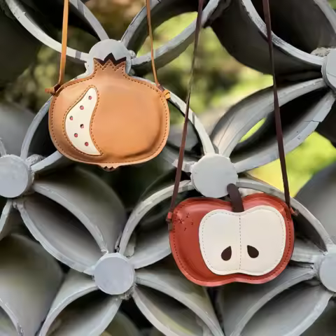 Kreslené roztomilé dětské minitašky pro batolata dívky Jablka / granátová jablka Crossbody kabelka K