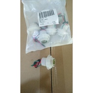 Loramo 2-Pin Brake Light Bulb Socket Fitting