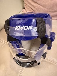 德國KWON 品牌 （具備 WT 世界跆拳道聯盟認證）9成9新 跆拳道護具全套（全身護板，頭盔，護膝，護腕，手套，腳套，護陰）