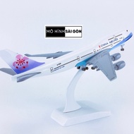 Boeing 747 Model Airplane China Airlines
