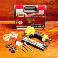 แม็กตะปูลม เครื่องยิงตะปู แม็กลม (ขาเดี่ยว) BONCHI  รุ่น F30 ใช้กับลูกแม็ก F10-F30 ใส่ได้ถึง 100 ลูก