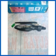 ─ ✱ ⇨ Signal Light Assembly Front Left Rouser 200RS / Dominar 400 DT401002