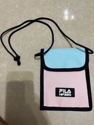 FILA 淺藍色小廢包（斜揹/側揹）可放銀包/手機