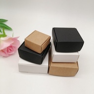 【Laoxiao YYDS】กล่องกระดาษสีดำ/ขาว/กระดาษคราฟท์50ชิ้นสำหรับบรรจุภัณฑ์ต่างหูอัญมณีกล่องกระดาษแข็งของขวัญบรรจุหีบห่อแสดงเครื่องประดับแบบทำมือ