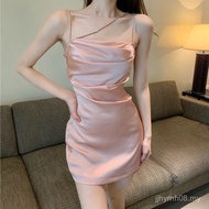 Seksi gadis panas rok suspender satin tanpa sandaran pinggang manis dan pedas skirt punggung keingin