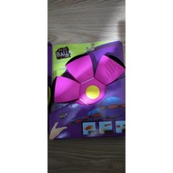 Viral UFO ball toy
