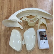 Full set of rustic plastic CUB.81..Full set of rustic plastic for CUB 81