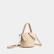 handbag Tracey bunny preloved cond:9/10 buy 1 free 1 another tracey handbag😍 ready stock