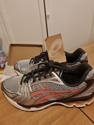 Asics Kayano 14