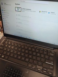 ASUS 華碩 Vivobook,14 吋 FHD 顯示器