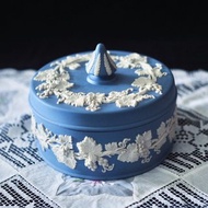 1970年英國 Wedgwood jasperware 大 飾物盒