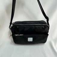 Bonnie 專櫃Cats包包3296尼龍材質 多格層 橫式小斜背包 黑色 特價$1480