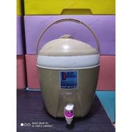 6liters capacity water jug