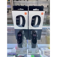 JAM TANGAN SMARTWATCH XIAOMI MI SMART BAND 4 GPS AMOLED 095" INCH FITNESS JANTUNG MONITORING ANDROID