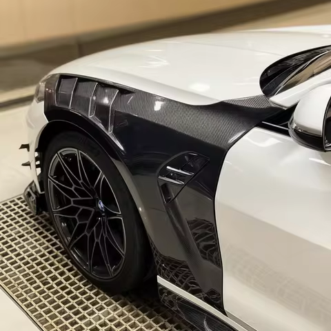 For BMW M3 M4 G80 G82 G83 Carbon Fiber Fender Bumper Retrofit the Carbon fiber replacement Openings 