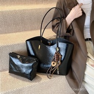 Recommended items ⭐ This year's trendy oil wax leather bags for women2025Autumn and Winter New Trend