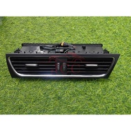 AUDI A4 B8 2.0 TFSI CENTER AIRCOND VENT [B-1-4-D2047]
