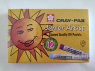 Sakura Cray-Pas Junior Artist Macro Snoopy Oil Pastels 12色油粉彩油畫棒