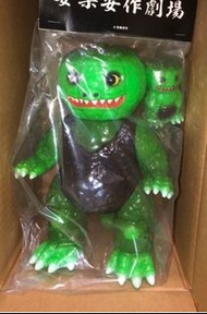 安樂安作劇場 綠色怪獸 安楽安作 Anraku Ansaku 軟膠 Sofubi