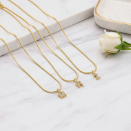 Golden 26 Letters Pendant Necklace for Roe Women with Zircon Initials and Name, Stainless Steel Clav