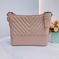 MS0415 CHANEL 香奈兒大號經典倒V紋流浪包包GABRIELLE BAG CHEVRON LARGE
