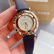 ORIGINAL 💯MICHAEL KORS WATCH%✓
✅ PAWNABLE IN SELECTED PAWNSHOP ⌚ (SELECTED )
✅NON TARNISH
✅US GRADE 
✅BATTERY OPERATED 🔋
✅WITH SERIAL NUMBER#

📌 Complete Inclusions
📌Paperbag mk
📌Original MK Box
📌Tag &amp; Manual

COD TRANSACTION NATIONWIDE 🙂