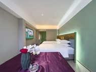 Trip.com Hotel (Xinzheng Xiasi International College Branch)