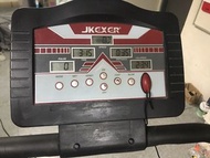 JKEXER 跑步機。二手，只能平行冇坡度，需自提