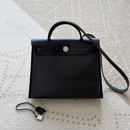 Hermes愛馬仕 herbag31手提包單肩包 黑銀防水布材質