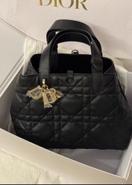 名牌手袋 錢包 手提包 舊手袋 單肩包 斜挎包 水桶包 包包 中古包 二手手袋 卡地亞Cartier 寶格麗BVLGARI 伯爵·尚美巴 CHAUMET 迪奥Dior 巴黎世家 路易威登 古馳
