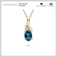 Gemondo จี้ทองคำ 9K ประดับลอนดอน บลูโทแพซ (London Blue Topaz) และเพชร ดีไซน์ใบไม้ (ไม่รวมสร้อย) : จี