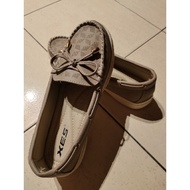 XES Slip On Sneakers Shoes (NEW)