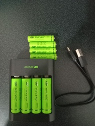 GP Recyko 充電器連 4粒AA及4粒AAA充電池