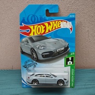 Hotwheels Porsche Panamera Turbo S E-Hybrid Sport Turismo