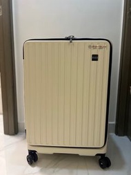 全新Elle 29"白色行李箱Zipper Hard Luggage