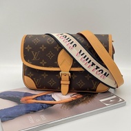 LV Monogram DIANE 法棍包