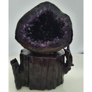 Uruguay Amethyst Crystal Cave 乌拉圭紫水晶洞