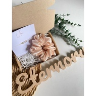 Gift set idea | scrunchie and friendship bracelet |gift for friend |bridal gift |friend appreciation