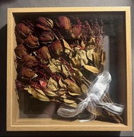 💝木製相框玫瑰乾花束 ✶ 永生花小乾花花束禮盒 ❤︎ 禮物送男女生生日畢業花束 ♥︎ 畢業禮物 ♡ 玫瑰花束 ♥︎ 生日花束 ❤︎ 週年紀念禮物 ✶ 母親節花束、母親節禮物 ⋆情人節花束、情人節禮物、