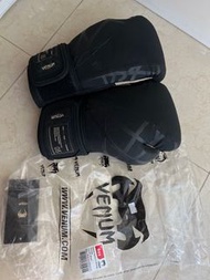 Venum 8oz 拳套