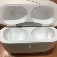 Apple airpods  pro 2  原裝充電盒