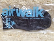 airwalk socks 快速排汗 防臭處理 毛巾底編織 特殊加厚 親膚透氣 耐磨棉料 男女素面 船型襪