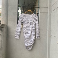 2hand bodycon dress, waist 56 to 66cm, length 83cm, code 310