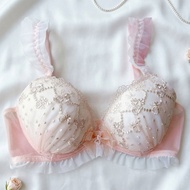 ใShip from MYใJapanese Plus Size Wireless Push Up Bra Luxury 3D Embroidery Flowers ๅคง็ ๅ
่กฃ 75B 75C 80B